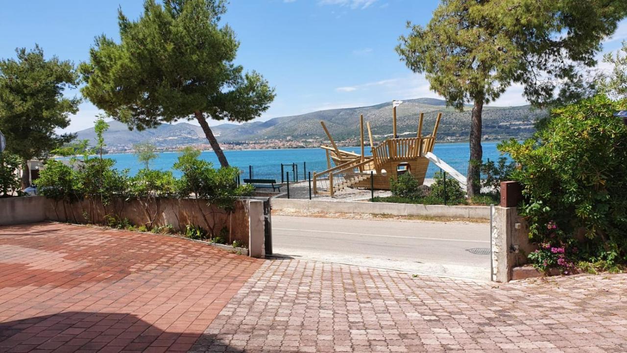 Apartment Nikica Trogir Exterior foto